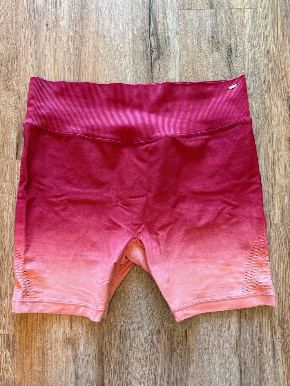 Victoria's Secret PINK Active Seamless Biker Shorts Pink Ombré Size XL